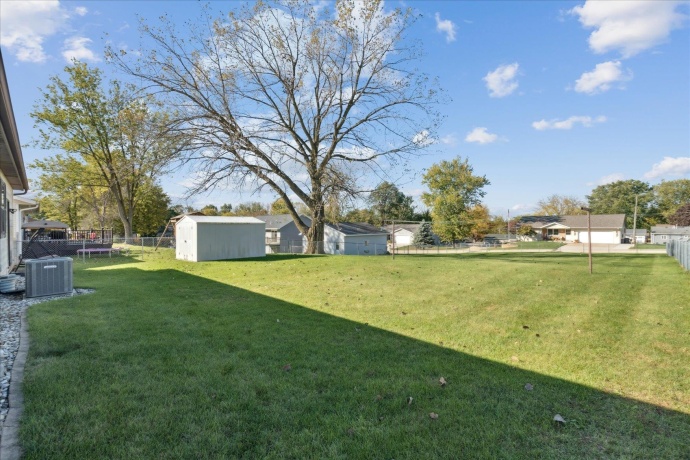 8920 Badger, EAST DUBUQUE, Illinois 61025, 3 Bedrooms Bedrooms, ,1 BathroomBathrooms,House,For Sale,Badger,202506709