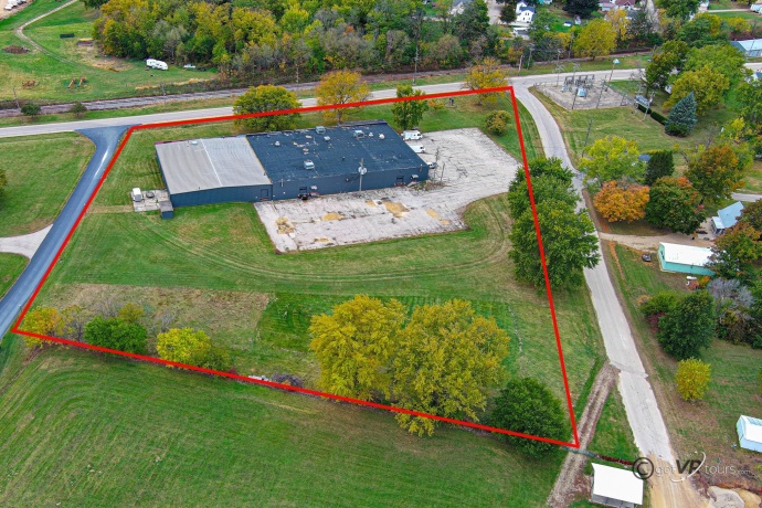 400 Railroad, WARREN, Illinois 61087, ,Mixed Use,For Sale,Railroad,202506712