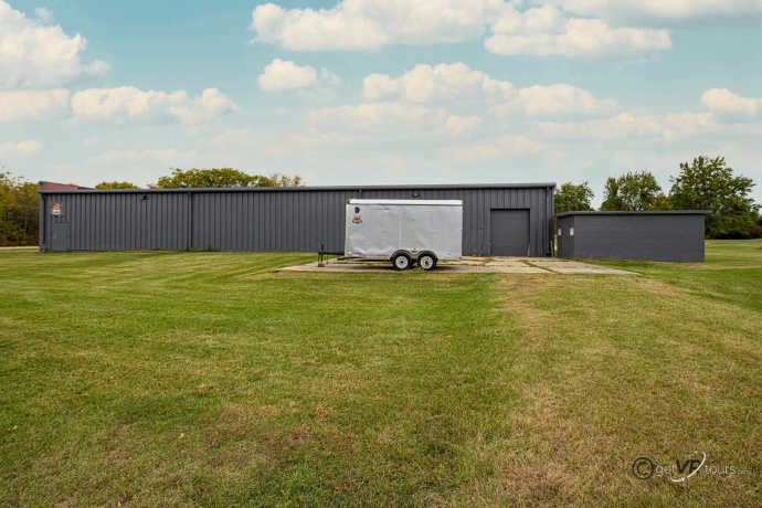 400 Railroad, WARREN, Illinois 61087, ,Mixed Use,For Sale,Railroad,202506712