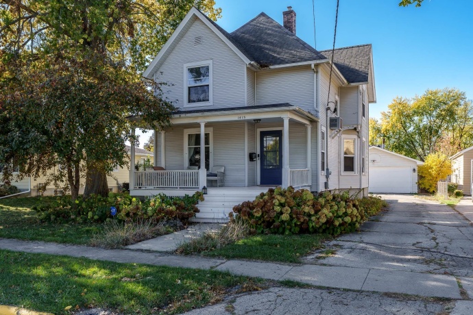 1415 State, BELVIDERE, Illinois 61008, 3 Bedrooms Bedrooms, ,2 BathroomsBathrooms,House,For Sale,State,202506718