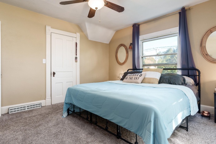 1415 State, BELVIDERE, Illinois 61008, 3 Bedrooms Bedrooms, ,2 BathroomsBathrooms,House,For Sale,State,202506718