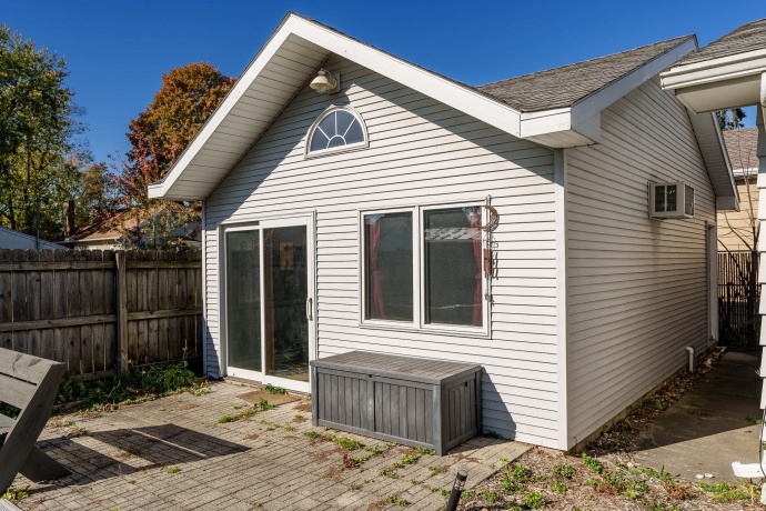 1415 State, BELVIDERE, Illinois 61008, 3 Bedrooms Bedrooms, ,2 BathroomsBathrooms,House,For Sale,State,202506718