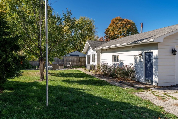 1415 State, BELVIDERE, Illinois 61008, 3 Bedrooms Bedrooms, ,2 BathroomsBathrooms,House,For Sale,State,202506718