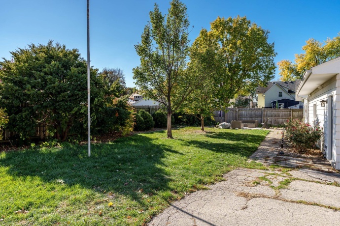 1415 State, BELVIDERE, Illinois 61008, 3 Bedrooms Bedrooms, ,2 BathroomsBathrooms,House,For Sale,State,202506718