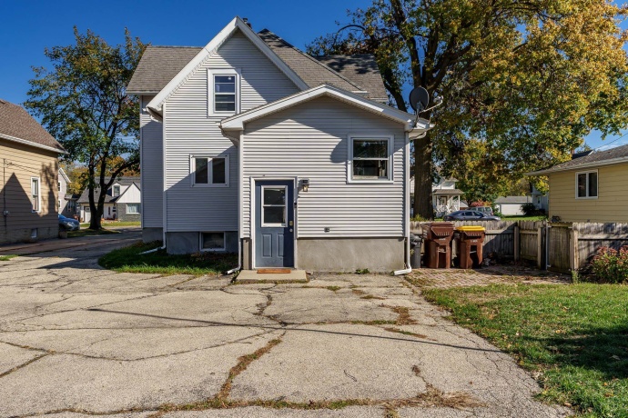 1415 State, BELVIDERE, Illinois 61008, 3 Bedrooms Bedrooms, ,2 BathroomsBathrooms,House,For Sale,State,202506718