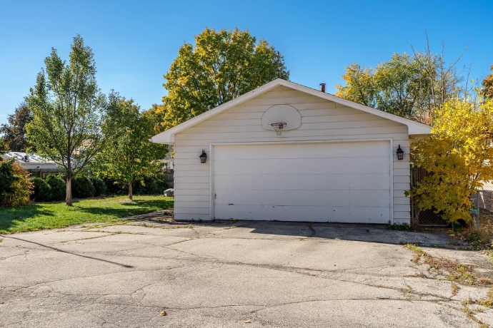 1415 State, BELVIDERE, Illinois 61008, 3 Bedrooms Bedrooms, ,2 BathroomsBathrooms,House,For Sale,State,202506718