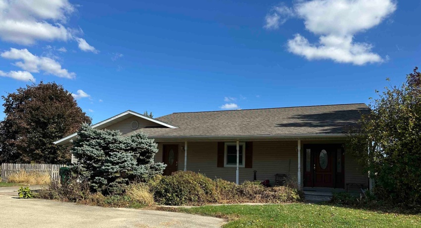 16529 Scenic Palisades, MOUNT CARROLL, Illinois 61053, 4 Bedrooms Bedrooms, ,3 BathroomsBathrooms,House,For Sale,Scenic Palisades,202506721