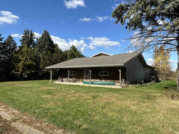 16529 Scenic Palisades, MOUNT CARROLL, Illinois 61053, 4 Bedrooms Bedrooms, ,3 BathroomsBathrooms,House,For Sale,Scenic Palisades,202506721