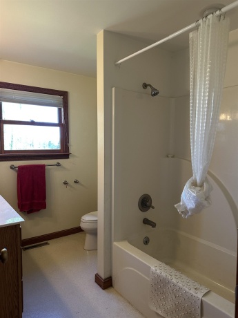 16529 Scenic Palisades, MOUNT CARROLL, Illinois 61053, 4 Bedrooms Bedrooms, ,3 BathroomsBathrooms,House,For Sale,Scenic Palisades,202506721