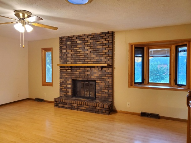 7596 Farmhome, CHERRY VALLEY, Illinois 61016, 2 Bedrooms Bedrooms, ,2 BathroomsBathrooms,House,For Sale,Farmhome,202506722