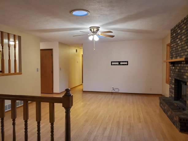 7596 Farmhome, CHERRY VALLEY, Illinois 61016, 2 Bedrooms Bedrooms, ,2 BathroomsBathrooms,House,For Sale,Farmhome,202506722