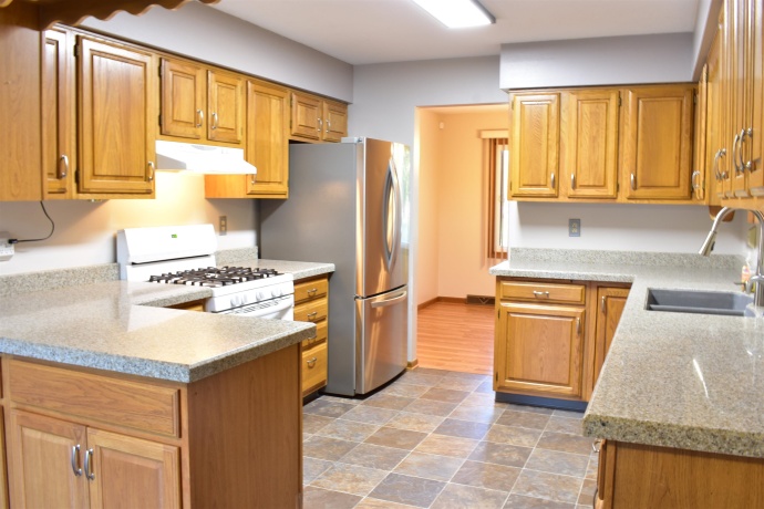 7596 Farmhome, CHERRY VALLEY, Illinois 61016, 2 Bedrooms Bedrooms, ,2 BathroomsBathrooms,House,For Sale,Farmhome,202506722