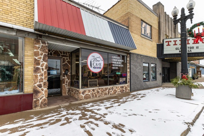 228 MAIN, SAVANNA, Illinois 61074, ,Business/retail,For Sale,MAIN,202506725