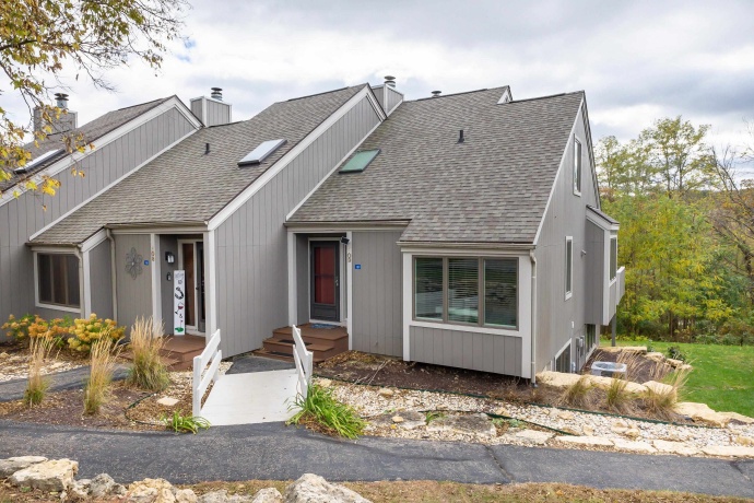 109 Plum Cove, GALENA, Illinois 61036, 3 Bedrooms Bedrooms, ,3 BathroomsBathrooms,Condominium,For Sale,Plum Cove,202506726