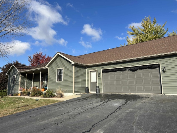 312 Hillside, ORANGEVILLE, Illinois 61060, 4 Bedrooms Bedrooms, ,2 BathroomsBathrooms,House,For Sale,Hillside,202506727