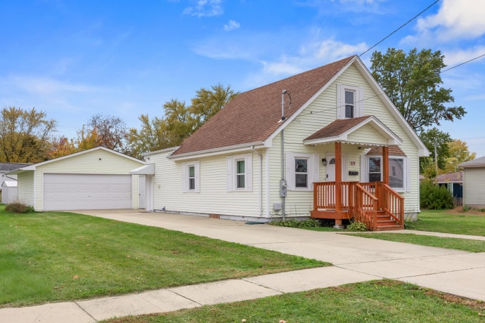 514 9th, BELVIDERE, Illinois 61008, 3 Bedrooms Bedrooms, ,1 BathroomBathrooms,House,For Sale,9th,202506728