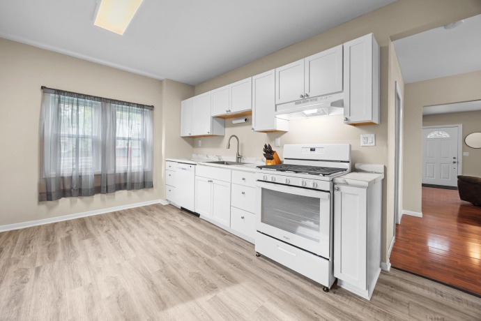 514 9th, BELVIDERE, Illinois 61008, 3 Bedrooms Bedrooms, ,1 BathroomBathrooms,House,For Sale,9th,202506728