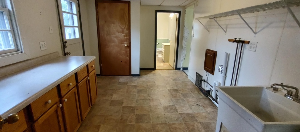 1027 Garfield, BELVIDERE, Illinois 61008, 2 Bedrooms Bedrooms, ,1 BathroomBathrooms,House,For Sale,Garfield,202506730