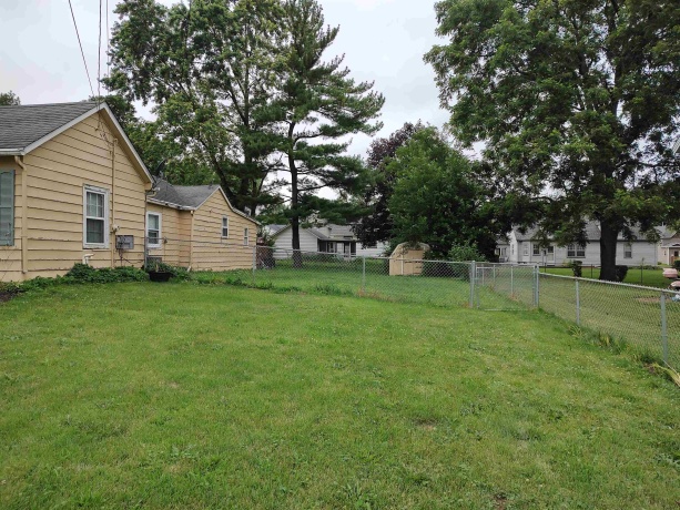 1027 Garfield, BELVIDERE, Illinois 61008, 2 Bedrooms Bedrooms, ,1 BathroomBathrooms,House,For Sale,Garfield,202506730