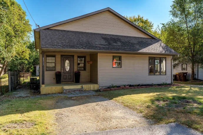 8217 Ravere, MACHESNEY PARK, Illinois 61115, 2 Bedrooms Bedrooms, ,2 BathroomsBathrooms,House,For Sale,Ravere,202506317