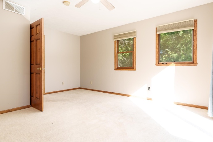 8217 Ravere, MACHESNEY PARK, Illinois 61115, 2 Bedrooms Bedrooms, ,2 BathroomsBathrooms,House,For Sale,Ravere,202506317