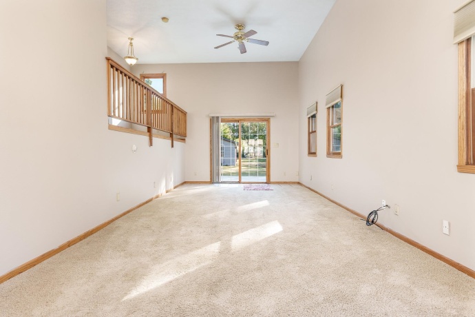 8217 Ravere, MACHESNEY PARK, Illinois 61115, 2 Bedrooms Bedrooms, ,2 BathroomsBathrooms,House,For Sale,Ravere,202506317