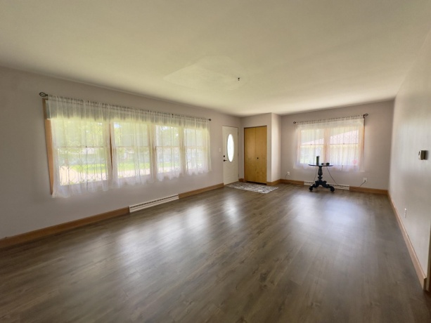 203 Ash, MORRISON, Illinois 61270, 2 Bedrooms Bedrooms, ,2 BathroomsBathrooms,House,For Sale,Ash,202505154