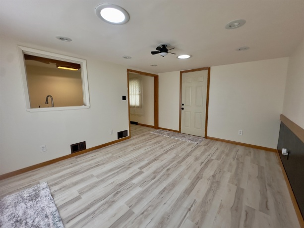 203 Ash, MORRISON, Illinois 61270, 2 Bedrooms Bedrooms, ,2 BathroomsBathrooms,House,For Sale,Ash,202505154