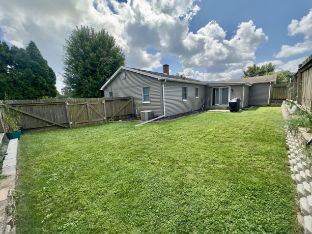 203 Ash, MORRISON, Illinois 61270, 2 Bedrooms Bedrooms, ,2 BathroomsBathrooms,House,For Sale,Ash,202505154