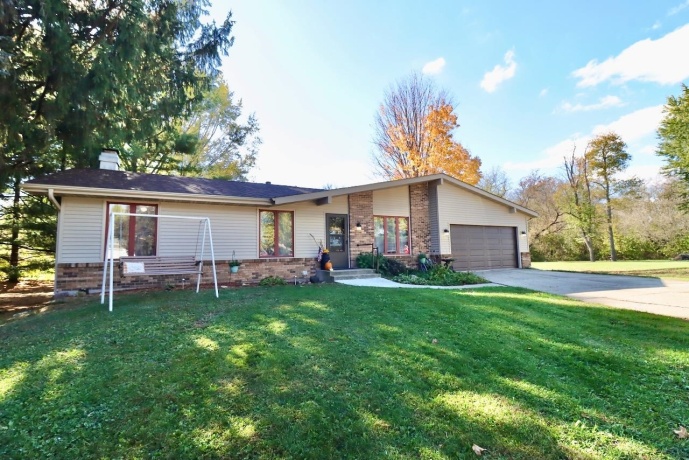 5961 Lacrosse, ROSCOE, Illinois 61073, 3 Bedrooms Bedrooms, ,2 BathroomsBathrooms,House,For Sale,Lacrosse,202506732