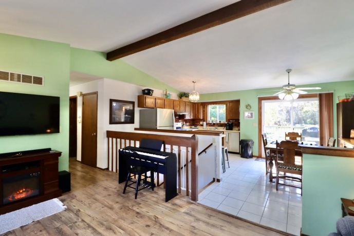 5961 Lacrosse, ROSCOE, Illinois 61073, 3 Bedrooms Bedrooms, ,2 BathroomsBathrooms,House,For Sale,Lacrosse,202506732