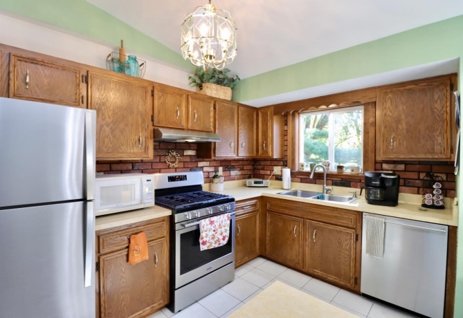 5961 Lacrosse, ROSCOE, Illinois 61073, 3 Bedrooms Bedrooms, ,2 BathroomsBathrooms,House,For Sale,Lacrosse,202506732