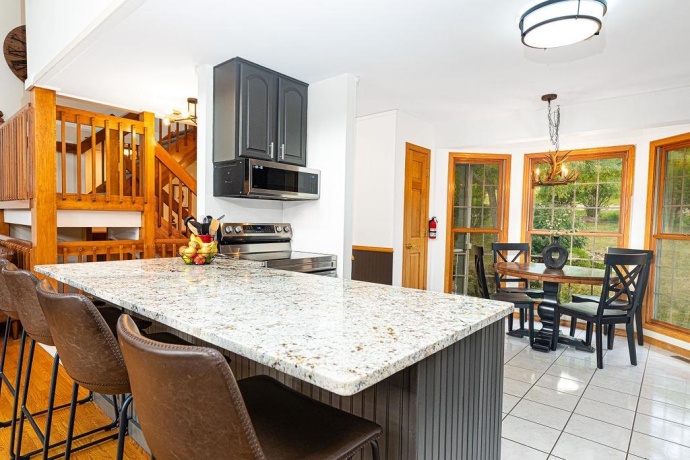 446 Territory, GALENA, Illinois 61036, 6 Bedrooms Bedrooms, ,6 BathroomsBathrooms,House,For Sale,Territory,202506733