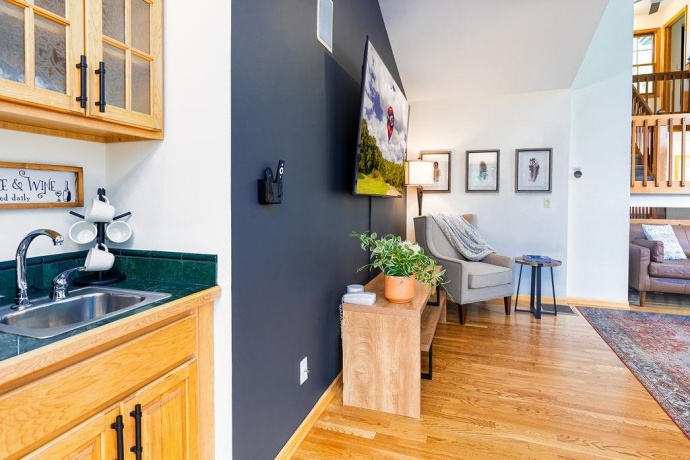 446 Territory, GALENA, Illinois 61036, 6 Bedrooms Bedrooms, ,6 BathroomsBathrooms,House,For Sale,Territory,202506733