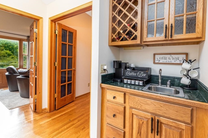 446 Territory, GALENA, Illinois 61036, 6 Bedrooms Bedrooms, ,6 BathroomsBathrooms,House,For Sale,Territory,202506733