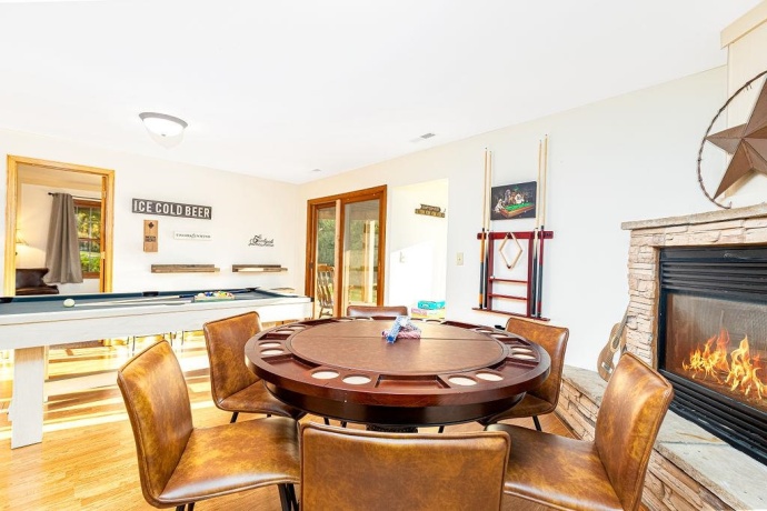 446 Territory, GALENA, Illinois 61036, 6 Bedrooms Bedrooms, ,6 BathroomsBathrooms,House,For Sale,Territory,202506733