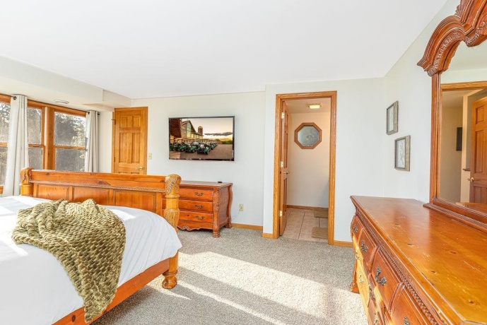 446 Territory, GALENA, Illinois 61036, 6 Bedrooms Bedrooms, ,6 BathroomsBathrooms,House,For Sale,Territory,202506733