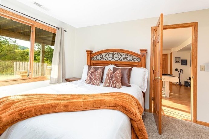 446 Territory, GALENA, Illinois 61036, 6 Bedrooms Bedrooms, ,6 BathroomsBathrooms,House,For Sale,Territory,202506733