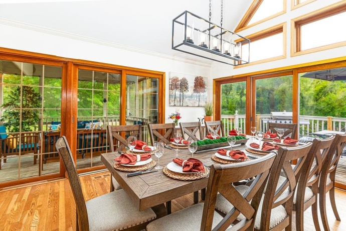 446 Territory, GALENA, Illinois 61036, 6 Bedrooms Bedrooms, ,6 BathroomsBathrooms,House,For Sale,Territory,202506733