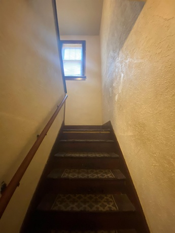 1017 Clover, ROCKFORD, Illinois 61102, 3 Bedrooms Bedrooms, ,2 BathroomsBathrooms,House,For Sale,Clover,202506734