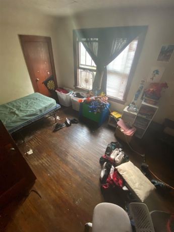 1017 Clover, ROCKFORD, Illinois 61102, 3 Bedrooms Bedrooms, ,2 BathroomsBathrooms,House,For Sale,Clover,202506734