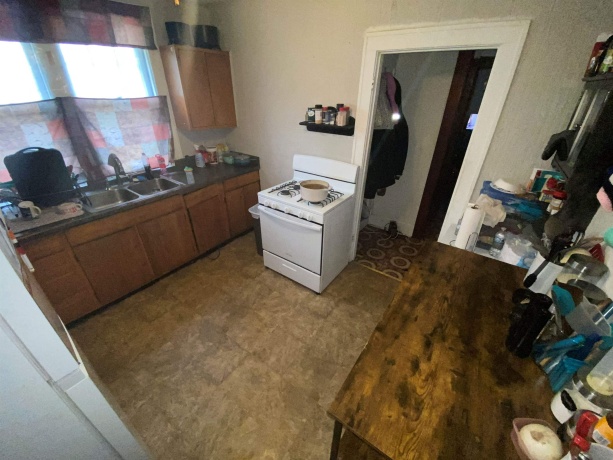 1017 Clover, ROCKFORD, Illinois 61102, 3 Bedrooms Bedrooms, ,2 BathroomsBathrooms,House,For Sale,Clover,202506734