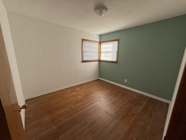 2108 23rd, ROCKFORD, Illinois 61108, 2 Bedrooms Bedrooms, ,1 BathroomBathrooms,House,For Sale,23rd,202506735