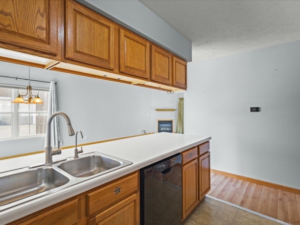 8628 Victory, MACHESNEY PARK, Illinois 61115, 2 Bedrooms Bedrooms, ,2 BathroomsBathrooms,Condominium,For Sale,Victory,202506736