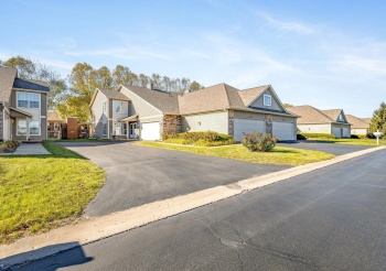 8628 Victory, MACHESNEY PARK, Illinois 61115, 2 Bedrooms Bedrooms, ,2 BathroomsBathrooms,Condominium,For Sale,Victory,202506736