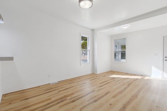 1306 Magnolia, ROCKFORD, Illinois 61104, 4 Bedrooms Bedrooms, ,2 BathroomsBathrooms,House,For Sale,Magnolia,202506739