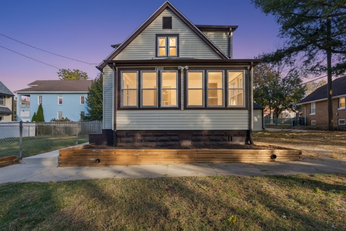 1306 Magnolia, ROCKFORD, Illinois 61104, 4 Bedrooms Bedrooms, ,2 BathroomsBathrooms,House,For Sale,Magnolia,202506739