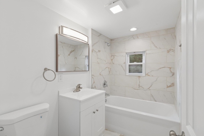 1306 Magnolia, ROCKFORD, Illinois 61104, 4 Bedrooms Bedrooms, ,2 BathroomsBathrooms,House,For Sale,Magnolia,202506739