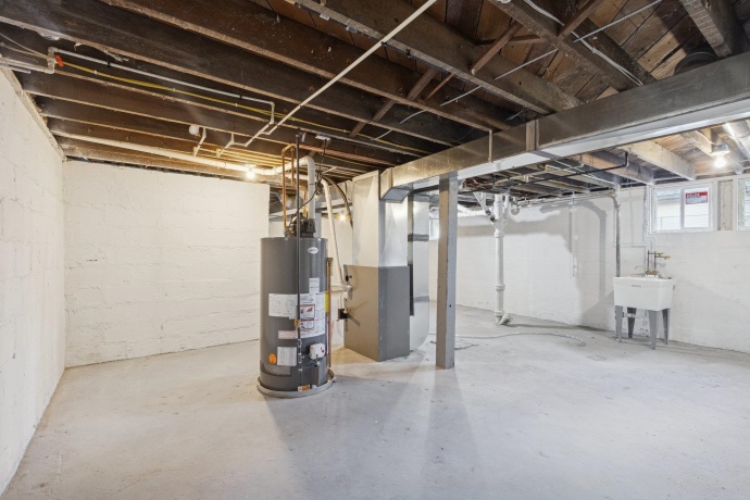 1306 Magnolia, ROCKFORD, Illinois 61104, 4 Bedrooms Bedrooms, ,2 BathroomsBathrooms,House,For Sale,Magnolia,202506739