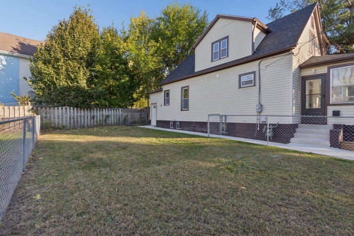 1306 Magnolia, ROCKFORD, Illinois 61104, 4 Bedrooms Bedrooms, ,2 BathroomsBathrooms,House,For Sale,Magnolia,202506739